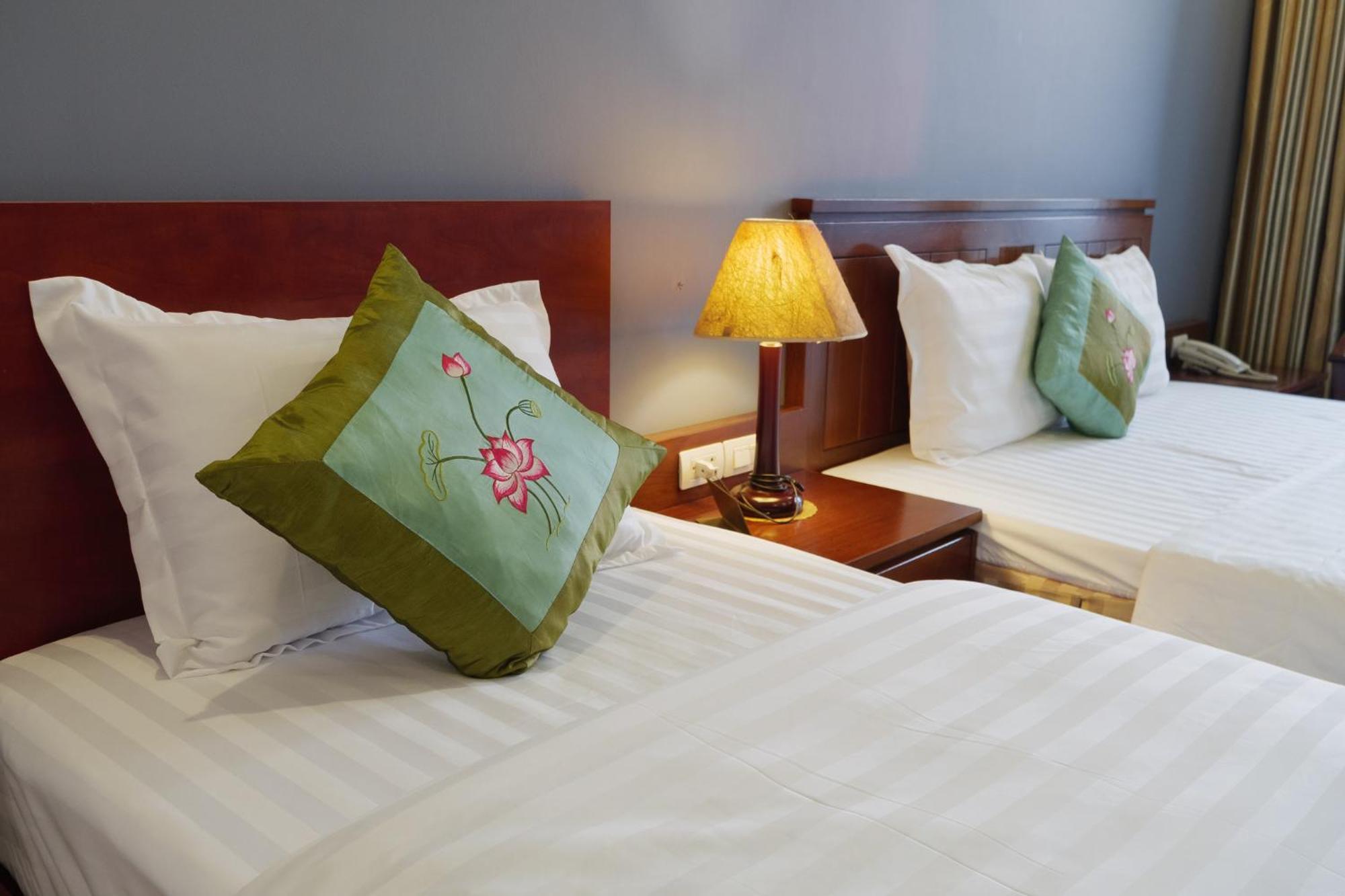 Ngan Ha Hotel Long Bien Ανόι Εξωτερικό φωτογραφία